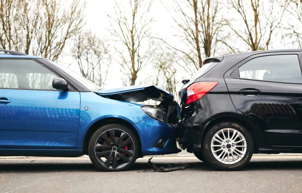 Rear-End Accident in Tucson? What a Certified Collision Expert Checks